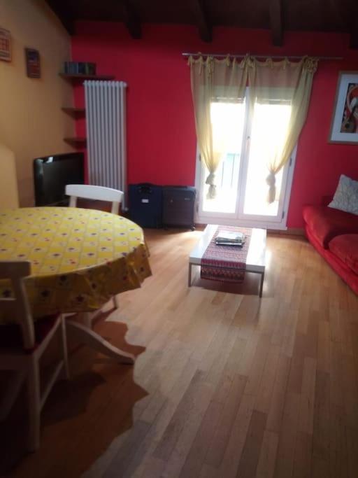 Mansarda Nel Cuore Di Bologna Exterior foto